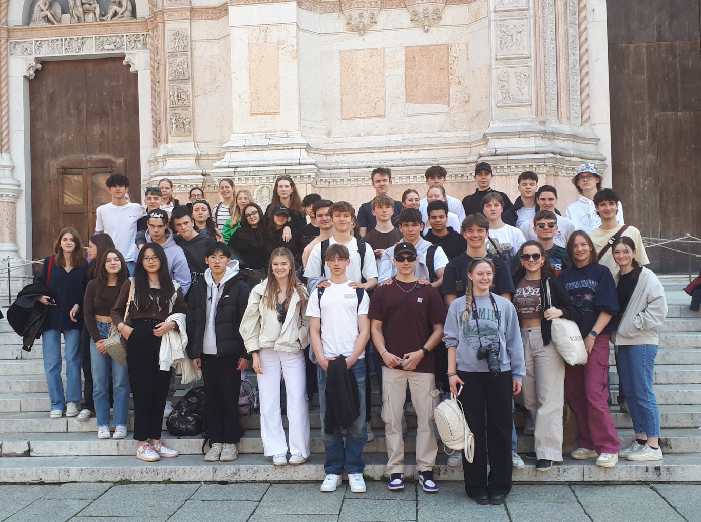 La classe 3Y e le classi 7D/C a Bologna