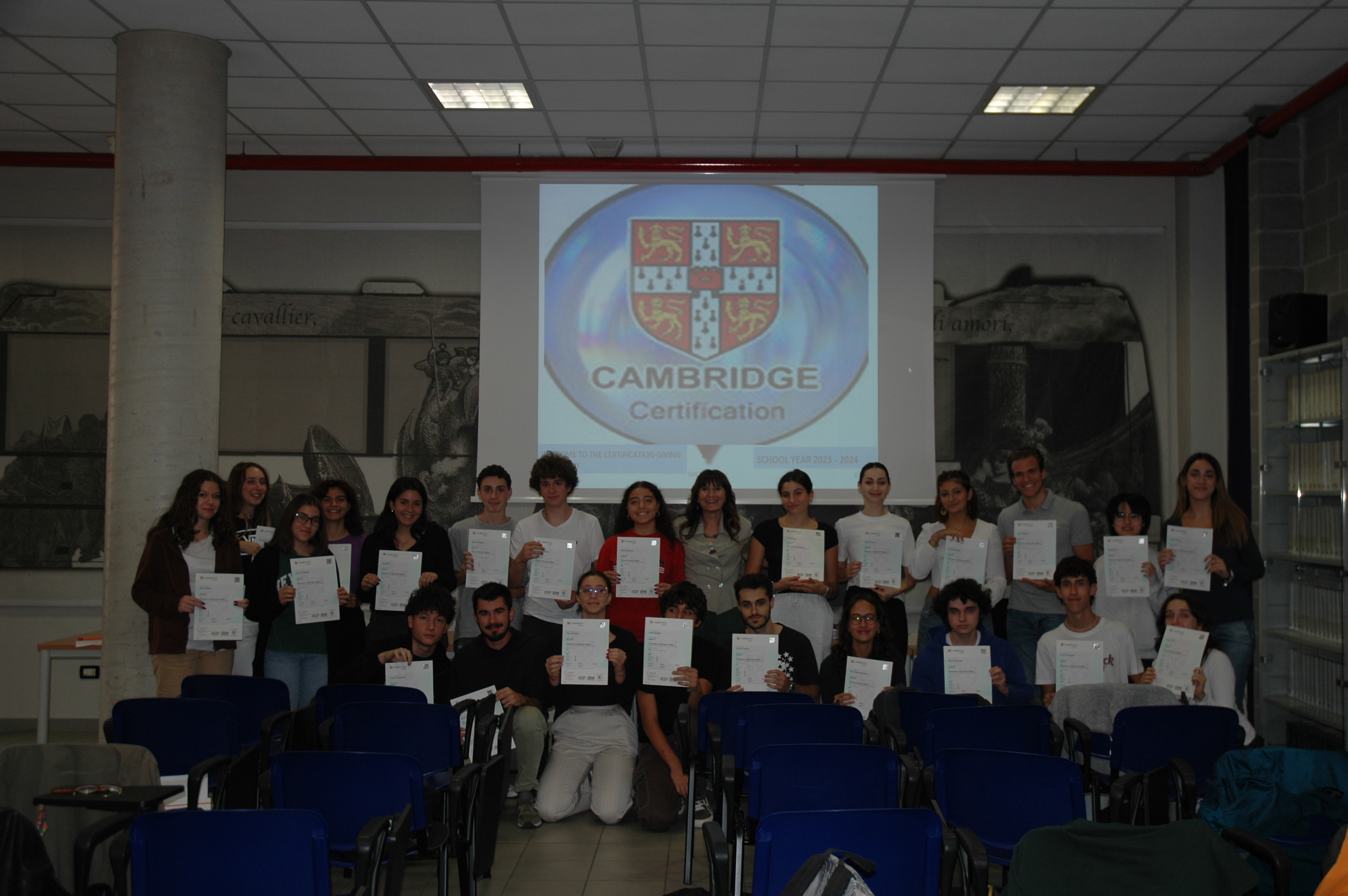 Gli studenti che hanno ottenuto la certificazione con la prof.ssa Giacinta Fogli